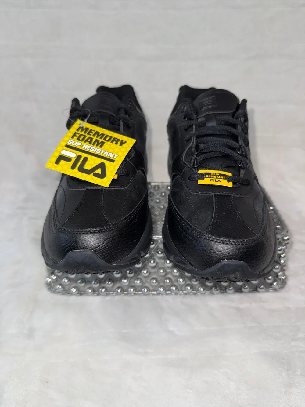 Fila Men's 9.5, Women’s 11, Black Athletic memory Workshift SR Trainer Shoes